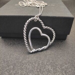 David Yurman 925 silver double heart shaped necklace for ladies